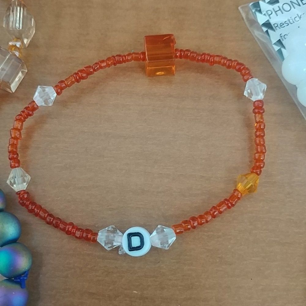Handmade name bracelets   - Picture 2 of 9